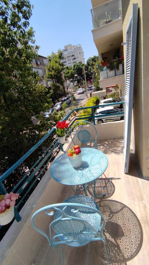 Lovely Studio With Balcony Apartamento Rechovot Exterior foto