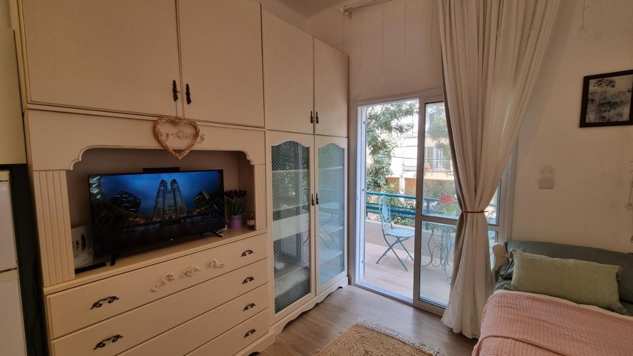 Lovely Studio With Balcony Apartamento Rechovot Exterior foto